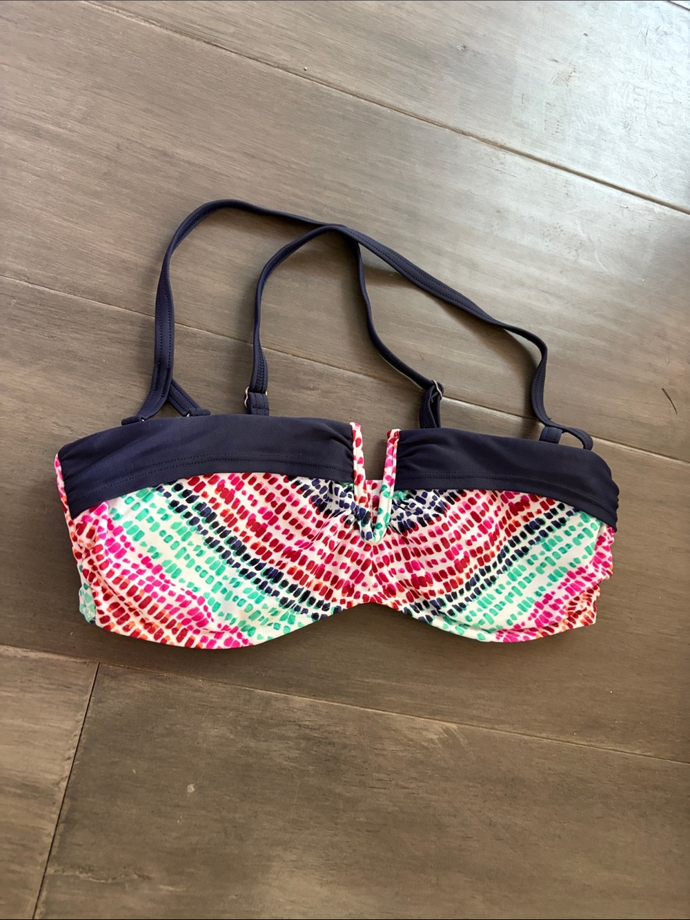Athleta underwire swim top 32B/C
